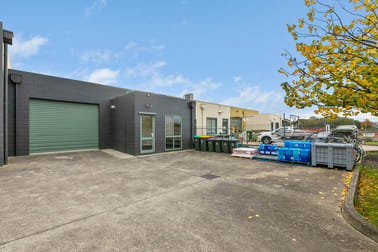 2/34 Macaulay Street Williamstown VIC 3016 - Image 1