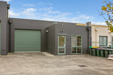 2/34 Macaulay Street Williamstown VIC 3016 - Image 2