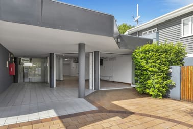 5/10 Thomas Street Noosaville QLD 4566 - Image 2