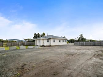 Click to view all images 102 Kennedy Drive Cambridge TAS 7170 - Image 2