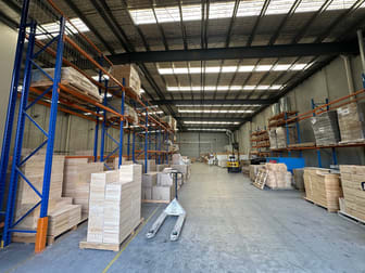 Whole Building/4 Lakewood Boulevard Carrum Downs VIC 3201 - Image 2