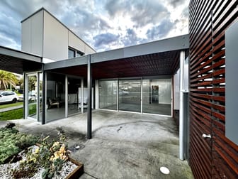 2/22 Bent Street Wingham NSW 2429 - Image 1