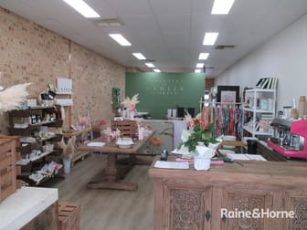 2/150 Peel Street Tamworth NSW 2340 - Image 2