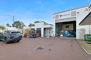 4/79 Catalano Circuit Canning Vale WA 6155 - Image 2