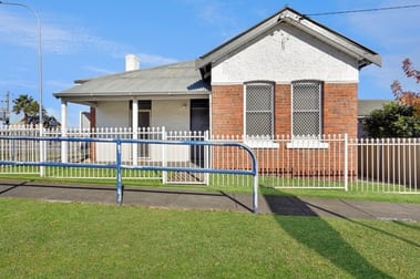 291 Marius Street Tamworth NSW 2340 - Image 2