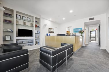 37 Victoria Street Victor Harbor SA 5211 - Image 3