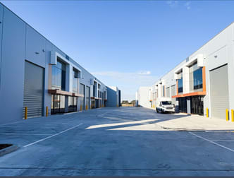 8 Impact Way Cranbourne North VIC 3977 - Image 3