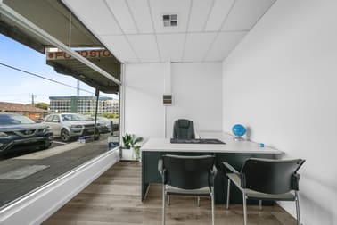 16 The Boulevard Thomastown VIC 3074 - Image 2