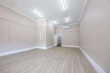 24 High Street Kyneton VIC 3444 - Image 2