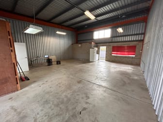 2/76 Andrew Street Wynnum QLD 4178 - Image 3