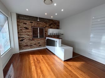 180 Bay Terrace Wynnum QLD 4178 - Image 2