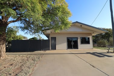 201 Victoria Street St George QLD 4487 - Image 1