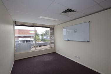 Click to view all images 36 Tenby Street Mount Gravatt QLD 4122 - Image 2