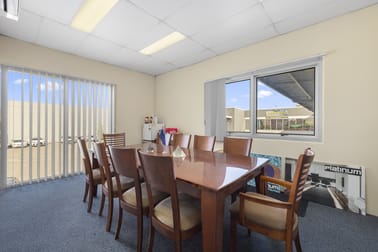 4/23 Londor Close Hemmant QLD 4174 - Image 3