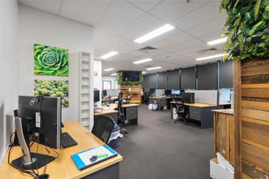 2501&2502 5 Lawson Street Southport QLD 4215 - Image 2