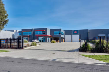 13 Barclay Road Derrimut VIC 3026 - Image 2