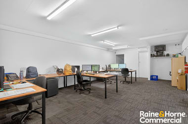 22 Wolverhampton Street Stafford QLD 4053 - Image 2