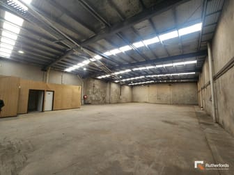 8 Hawthorn Avenue Sunshine North VIC 3020 - Image 2