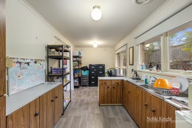 26 Symons Street Healesville VIC 3777 - Image 3