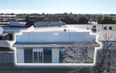 8 Wallace Square Melton VIC 3337 - Image 1