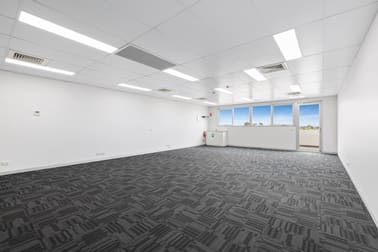 Click to view all images 8/1014 Doncaster Road, Doncaster East VIC 3109 - Image 3