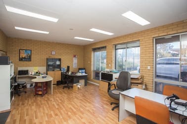 Click to view all images 9 Riversdale Road Burswood WA 6100 - Image 3