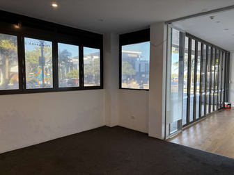 2/4 Marina Promenade Paradise Point QLD 4216 - Image 3