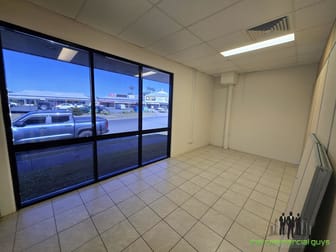 4/2 Commerce Pl Burpengary QLD 4505 - Image 3