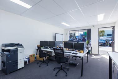 4/25 Haydock Forrestdale WA 6112 - Image 2