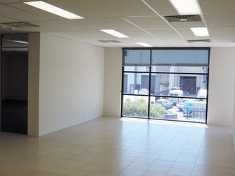 14 Meares Way Canning Vale WA 6155 - Image 3