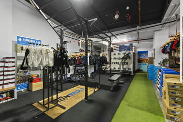 Click to view all images 22/95 Linton Street Kangaroo Point QLD 4169 - Image 3