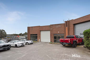 6/15 Brisbane Street Eltham VIC 3095 - Image 1