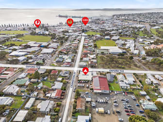 21 Oxford Terrace Port Lincoln SA 5606 - Image 2