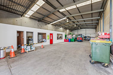 2/4 Elmsfield Road Midvale WA 6056 - Image 2