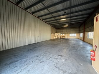 Click to view all images Units 4 & 5/19 Moonbi Street Brendale QLD 4500 - Image 2