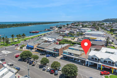 23 Myer Street Lakes Entrance VIC 3909 - Image 2
