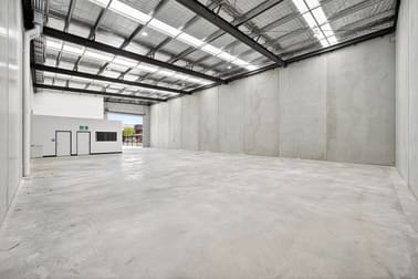 Click to view all images Units 1 & 2/23-25 Tarmac Way Pakenham VIC 3810 - Image 3