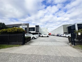 Click to view all images 7 Ordish Road Dandenong South VIC 3175 - Image 2