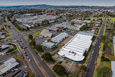 Click to view all images Building 3/126-134 Anzac Avenue Harristown QLD 4350 - Image 2