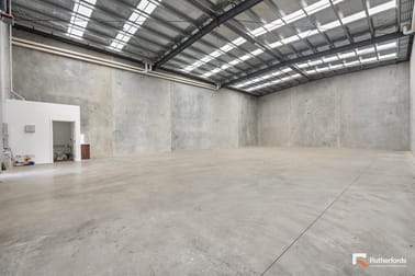 Click to view all images 16 Potter Street Craigieburn VIC 3064 - Image 2