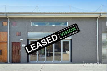 Click to view all images 8/3 Rocklea Drive Port Melbourne VIC 3207 - Image 1