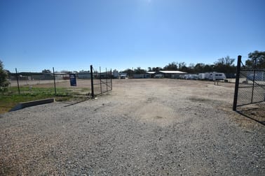 Click to view all images 25 Jarick Way Jindera NSW 2642 - Image 2