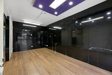 19 Karloo St Surfers Paradise QLD 4217 - Image 1