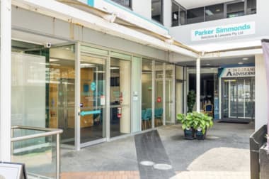 9 & 10/15 Victoria Avenue Broadbeach QLD 4218 - Image 2
