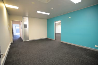 1/14 Carol Avenue Springwood QLD 4127 - Image 3