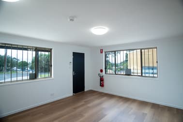 2/4 Gesham Way Bomaderry NSW 2541 - Image 2
