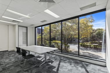 9 Gardner Close Milton QLD 4064 - Image 2