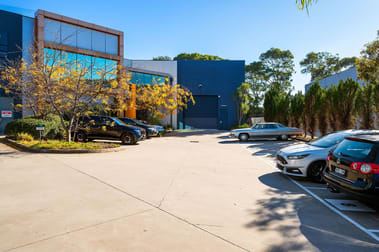 Click to view all images 8/11 Rocklea Drive Port Melbourne VIC 3207 - Image 1
