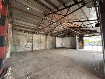 Click to view all images Miami QLD 4220 - Image 2