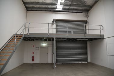 3/8 Rocklea Drive Port Melbourne VIC 3207 - Image 2